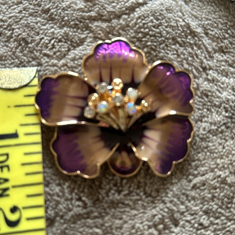 Anne Klein Gold Tone Purple Enamel Pansy Flower Brooch Pin Rhinestones Enamel - Picture 6 of 6